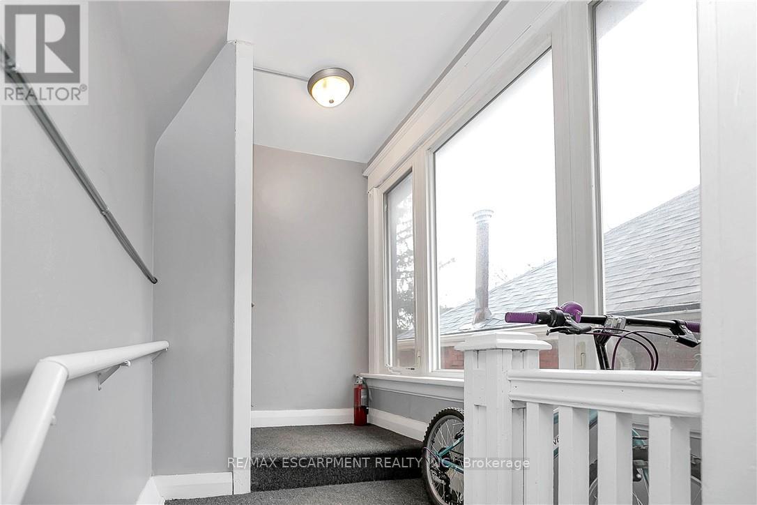 133 Park Row N, Hamilton, Ontario  L8E 4E7 - Photo 4 - X12483368