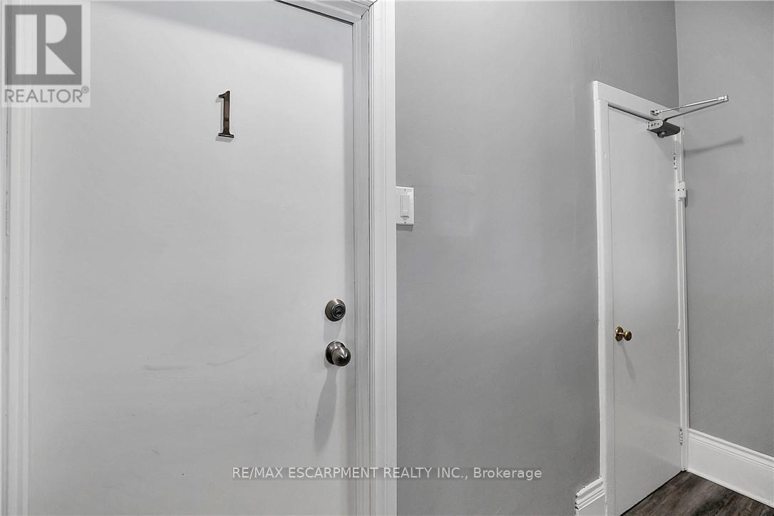 133 Park Row N, Hamilton, Ontario  L8E 4E7 - Photo 5 - X12483368