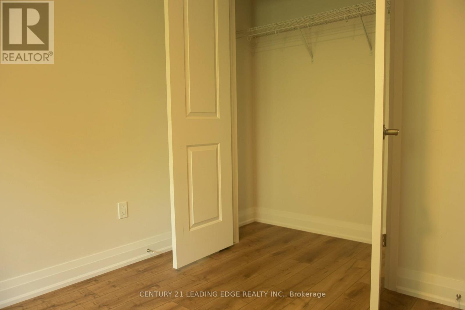 Upper - 118 2nd Street, Brockton, Ontario  N0G 2V0 - Photo 2 - X12483374