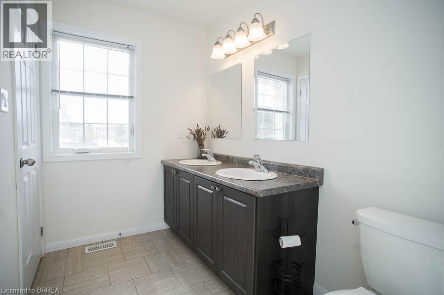 21 Diana Avenue Unit# 22, Brantford, Ontario  N3T 0G7 - Photo 16 - 40782093