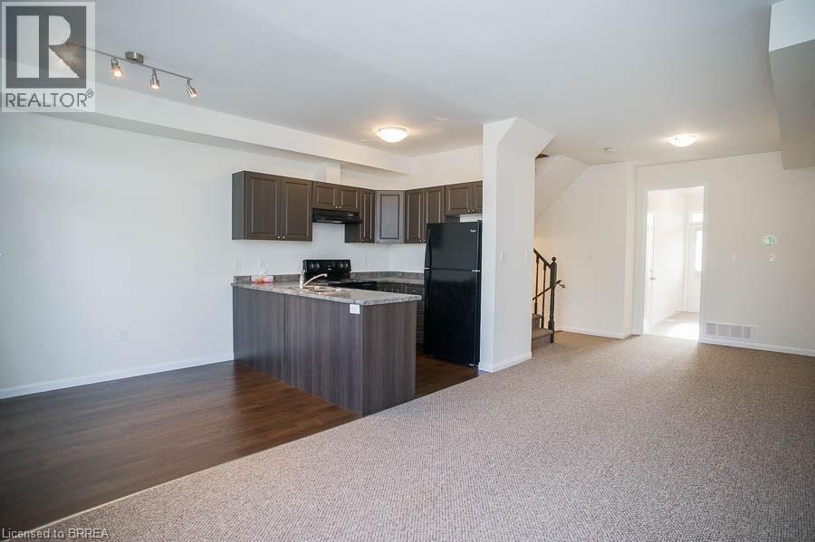 21 Diana Avenue Unit# 22, Brantford, Ontario  N3T 0G7 - Photo 7 - 40782093