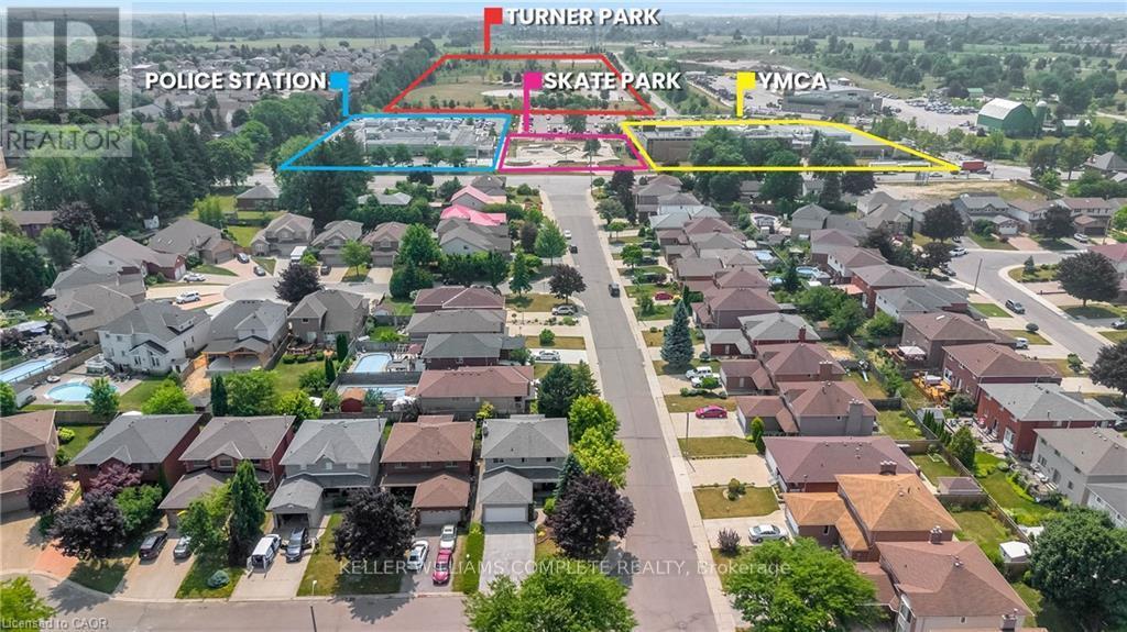 2 Robespierre Court, Hamilton, Ontario  L9B 2G6 - Photo 49 - X12483427