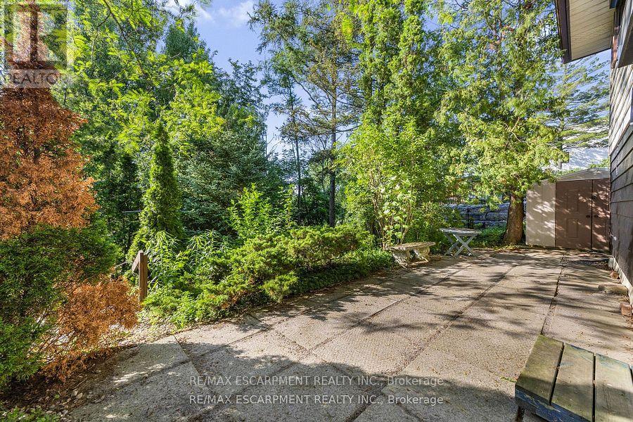 172 Old Ancaster Road, Hamilton, Ontario  L9H 3R4 - Photo 22 - X12483445