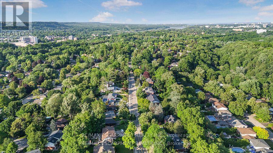 172 Old Ancaster Road, Hamilton, Ontario  L9H 3R4 - Photo 27 - X12483445