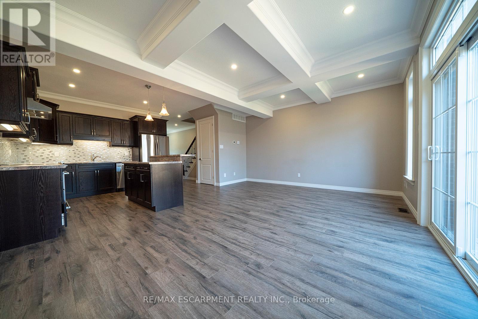 B - 112 Mount Pleasant Street, Brantford, Ontario  N3T 1T3 - Photo 14 - X12483449