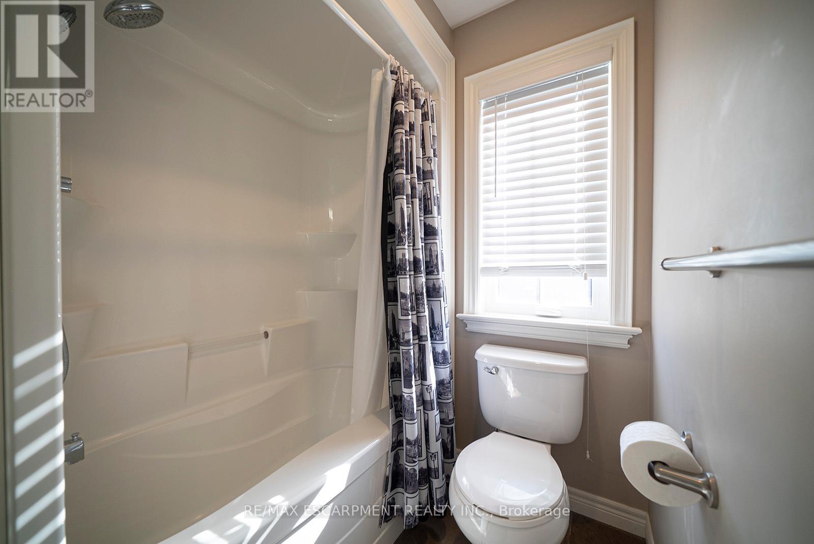 B - 112 Mount Pleasant Street, Brantford, Ontario  N3T 1T3 - Photo 19 - X12483449