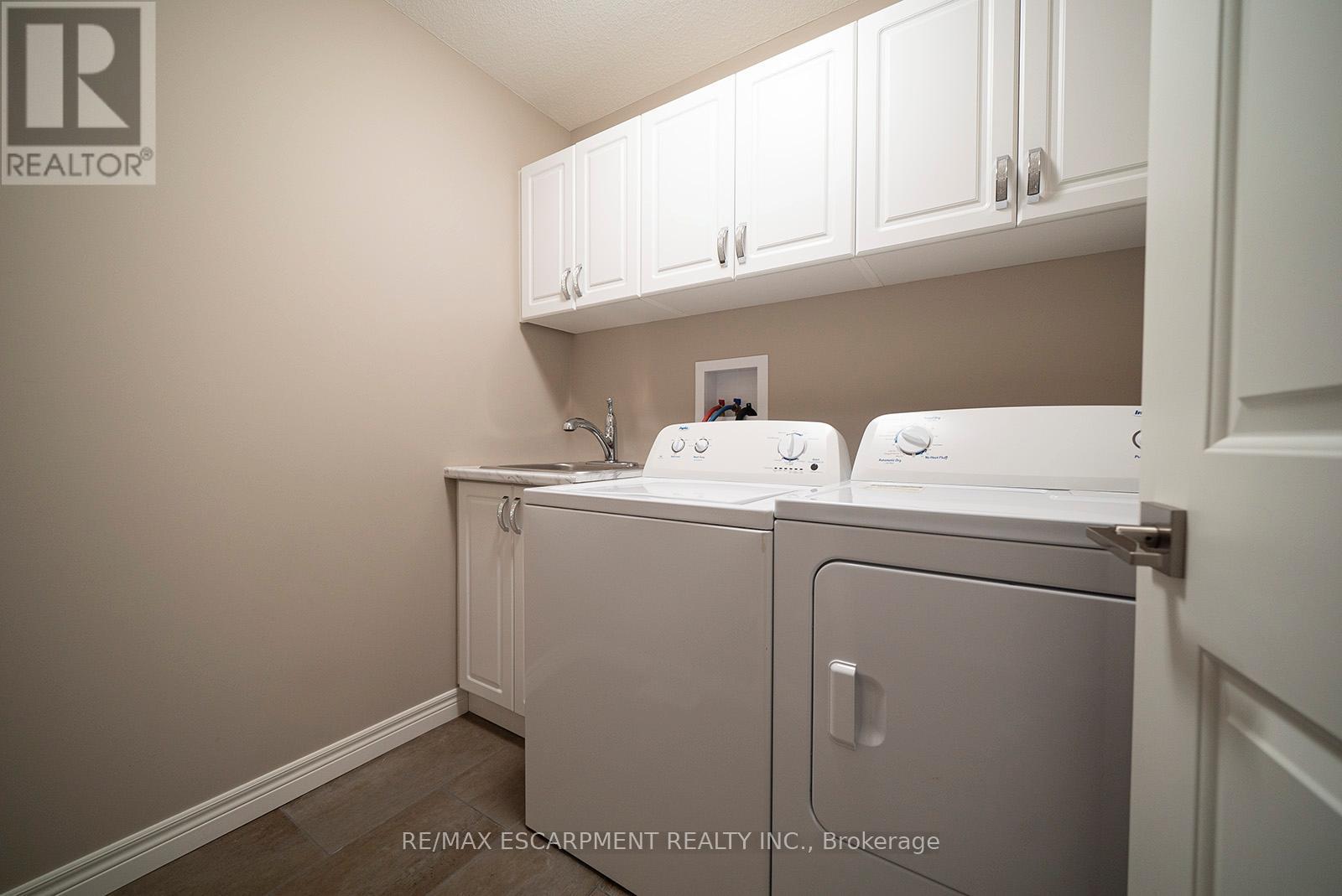 B - 112 Mount Pleasant Street, Brantford, Ontario  N3T 1T3 - Photo 20 - X12483449