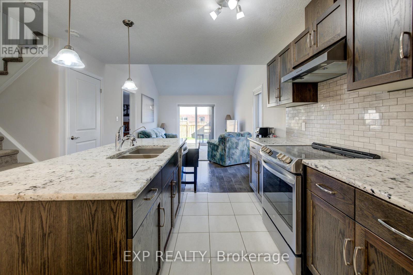 42 Finoro Crescent, Woolwich, Ontario  N3B 0C3 - Photo 11 - X12483466