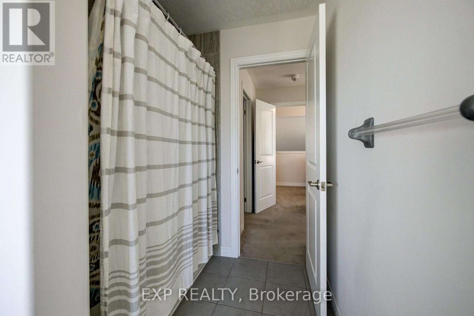 42 Finoro Crescent, Woolwich, Ontario  N3B 0C3 - Photo 27 - X12483466