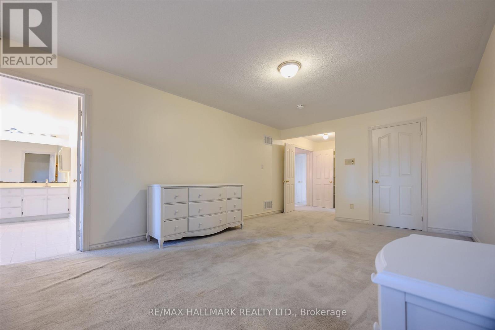 69 King's Cross Avenue, Richmond Hill, Ontario  L4B 2T2 - Photo 22 - N12477867