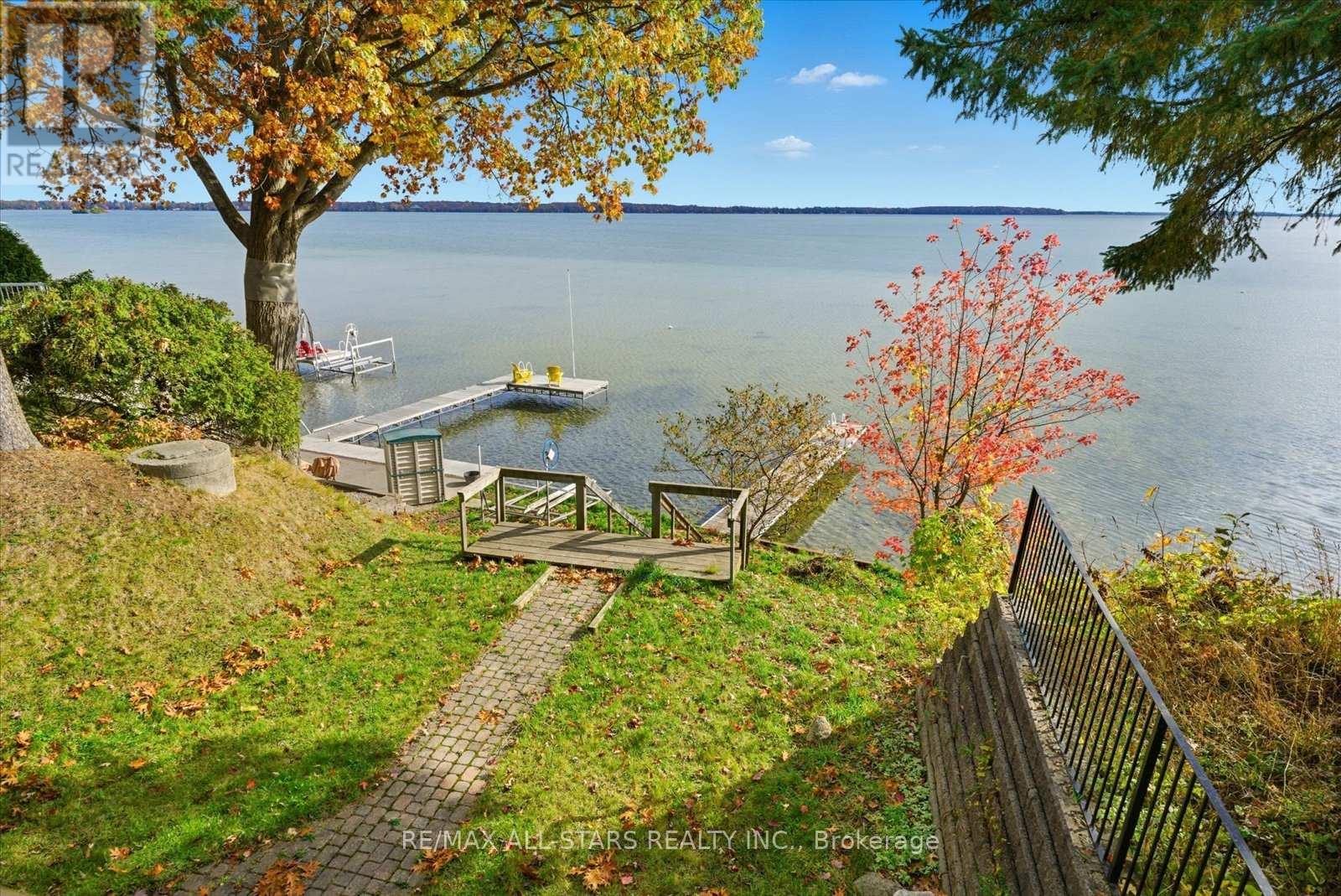 Upper Level - 2999 Lakeside Drive, Severn (Washago), Ontario  L3V 6H3 - Photo 37 - S12424328