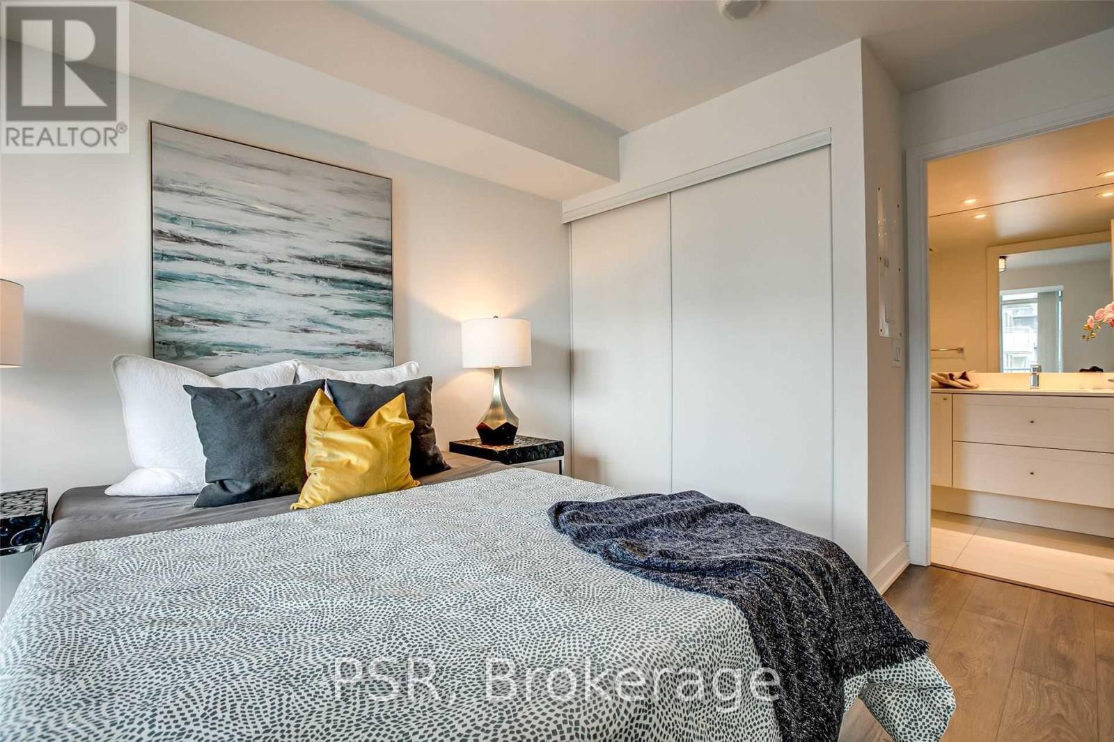 1018 - 525 Adelaide Street W, Toronto, Ontario  M5V 1T6 - Photo 15 - C12482359