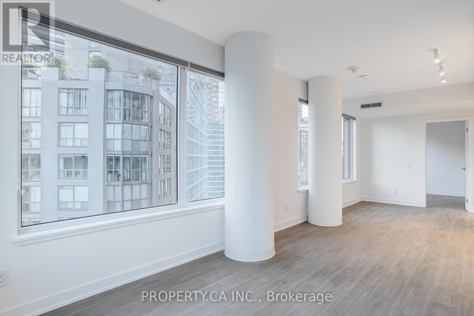 2116 - 8 Wellesley Street W, Toronto, Ontario  M4Y 0J5 - Photo 11 - C12483489