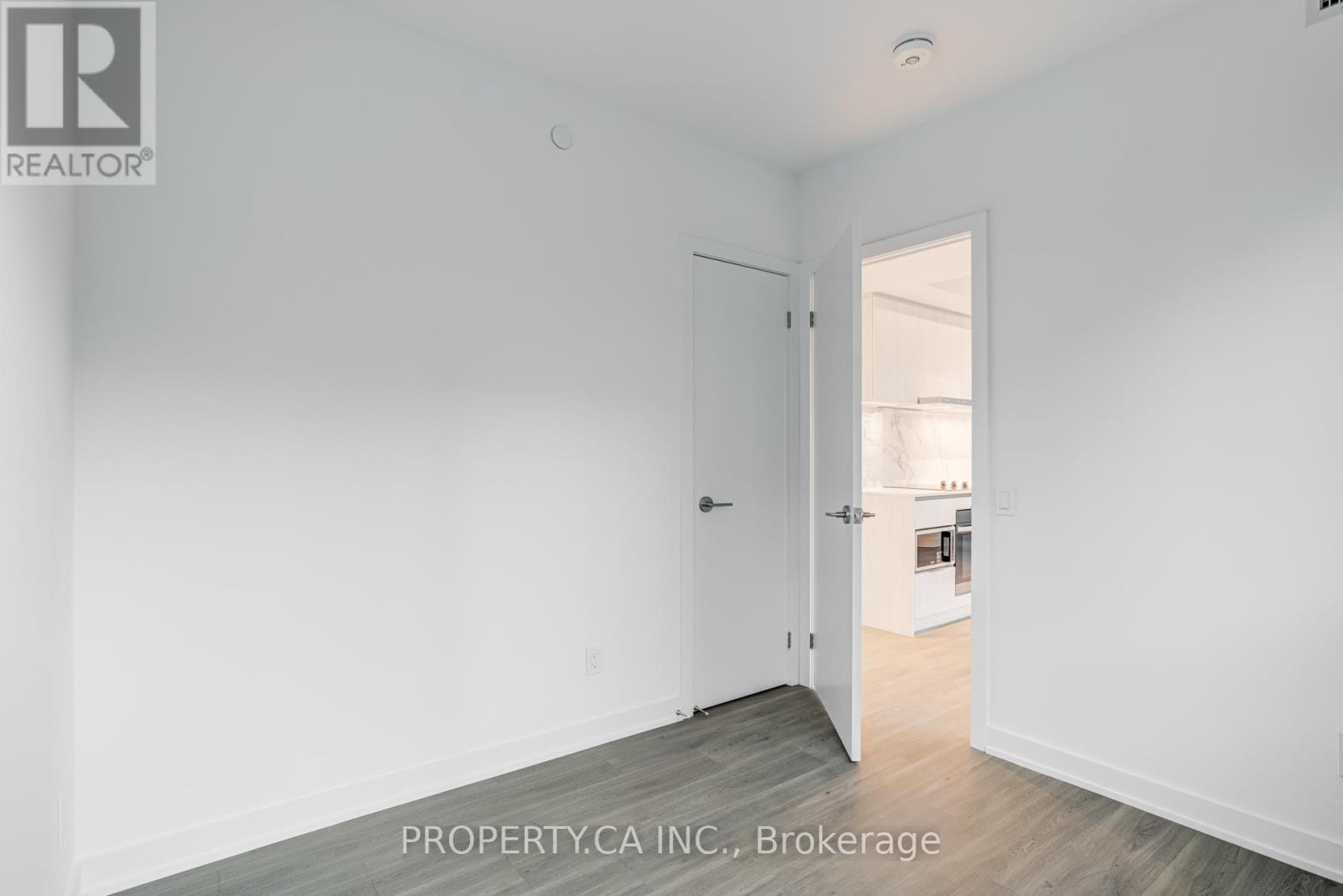 2116 - 8 Wellesley Street W, Toronto, Ontario  M4Y 0J5 - Photo 22 - C12483489