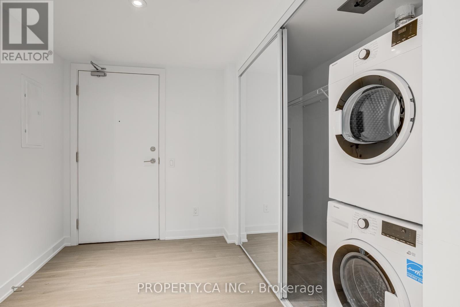 2116 - 8 Wellesley Street W, Toronto, Ontario  M4Y 0J5 - Photo 25 - C12483489