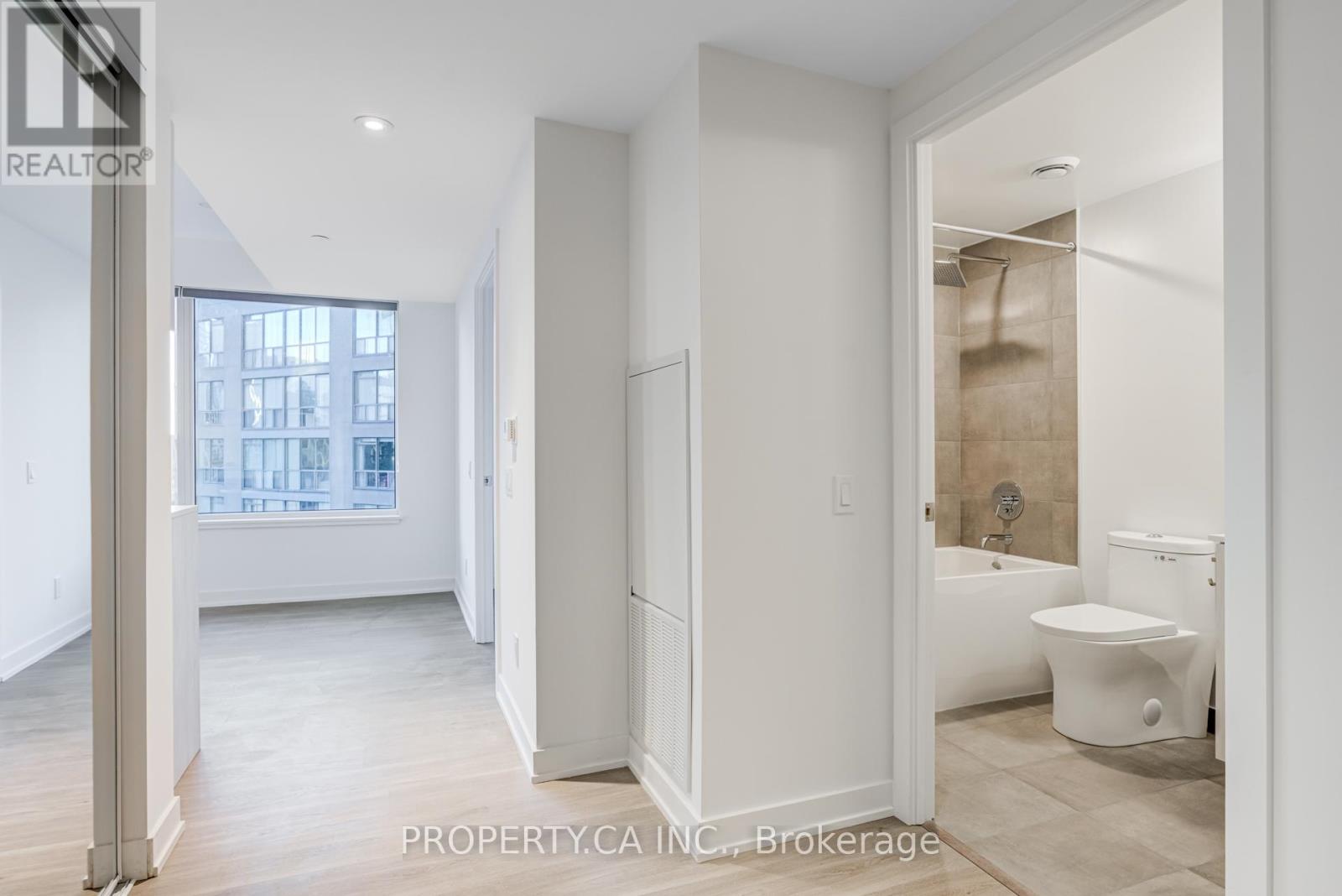 2116 - 8 Wellesley Street W, Toronto, Ontario  M4Y 0J5 - Photo 27 - C12483489