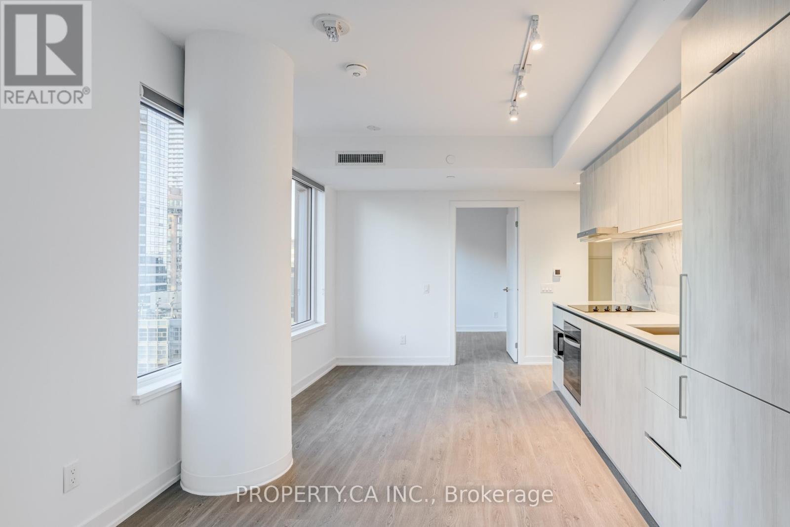 2116 - 8 Wellesley Street W, Toronto, Ontario  M4Y 0J5 - Photo 7 - C12483489