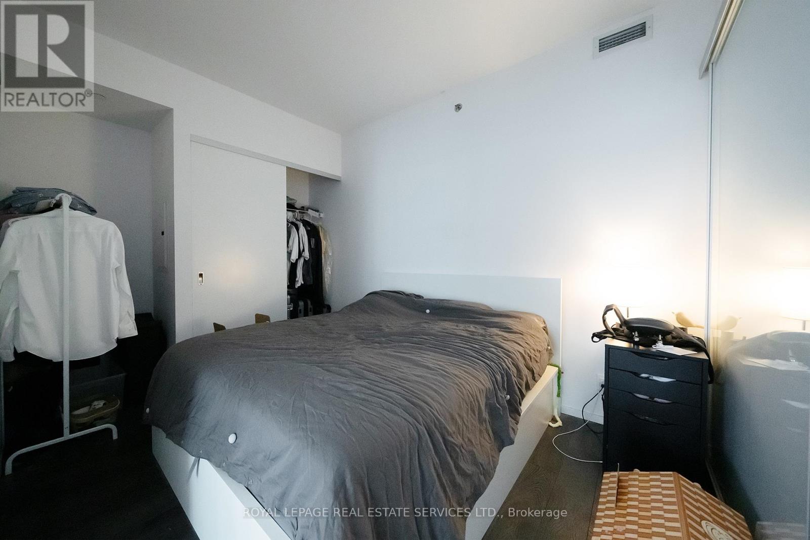 3704 - 5 St. Joseph Street, Toronto, Ontario  M4Y 1J6 - Photo 17 - C12483493
