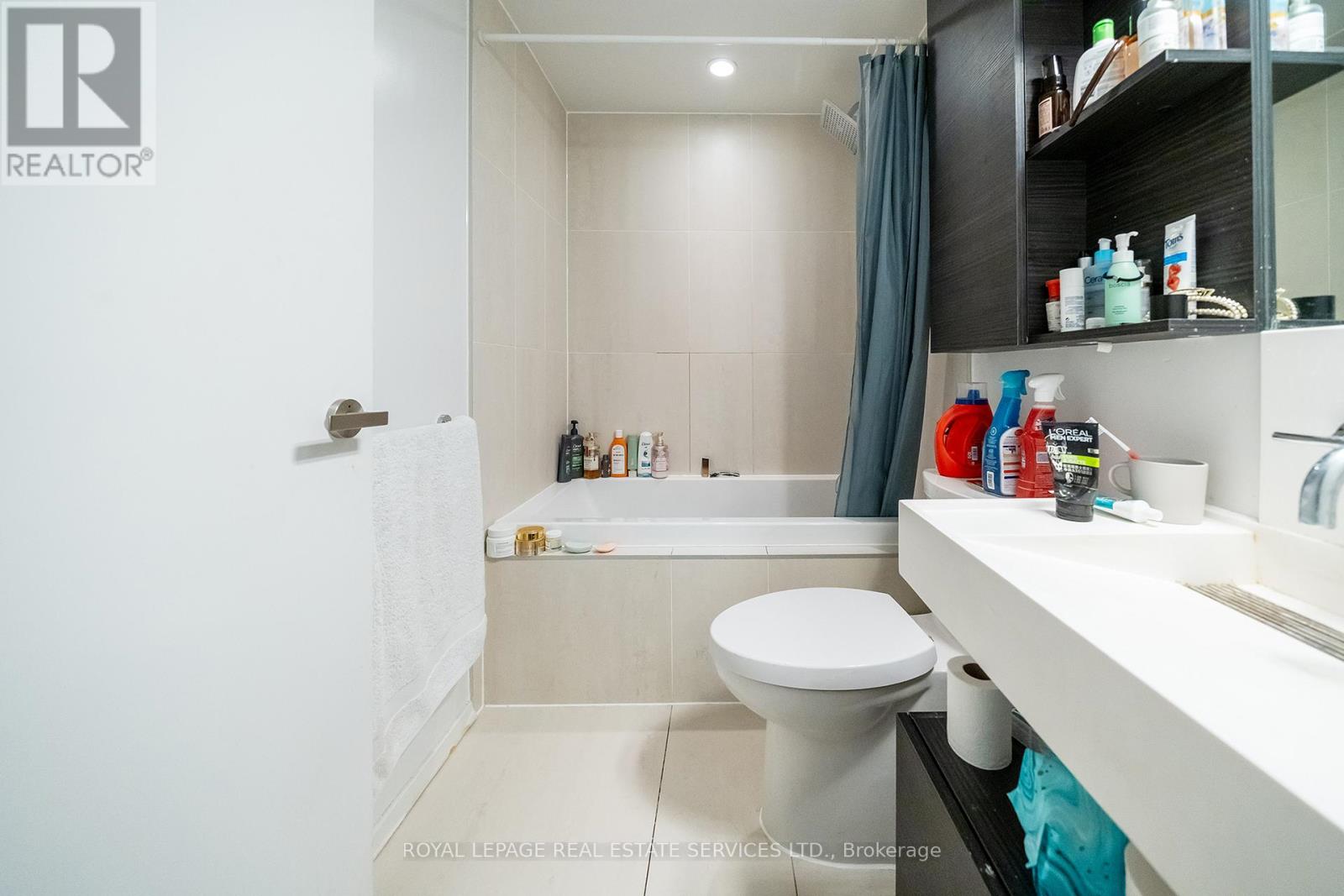 3704 - 5 St. Joseph Street, Toronto, Ontario  M4Y 1J6 - Photo 19 - C12483493