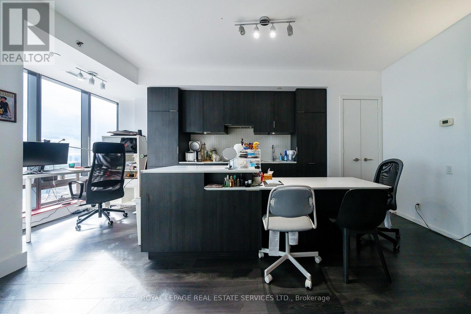 3704 - 5 St. Joseph Street, Toronto, Ontario  M4Y 1J6 - Photo 6 - C12483493