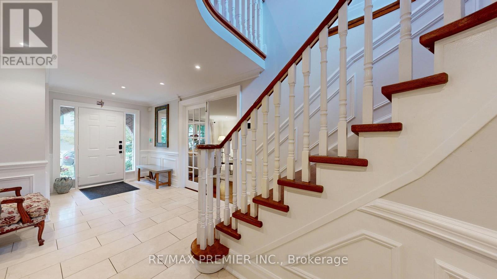 12 Chipstead Road, Toronto, Ontario  M3B 3E6 - Photo 24 - C12483506