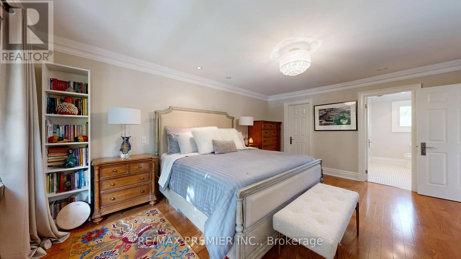 12 Chipstead Road, Toronto, Ontario  M3B 3E6 - Photo 28 - C12483506