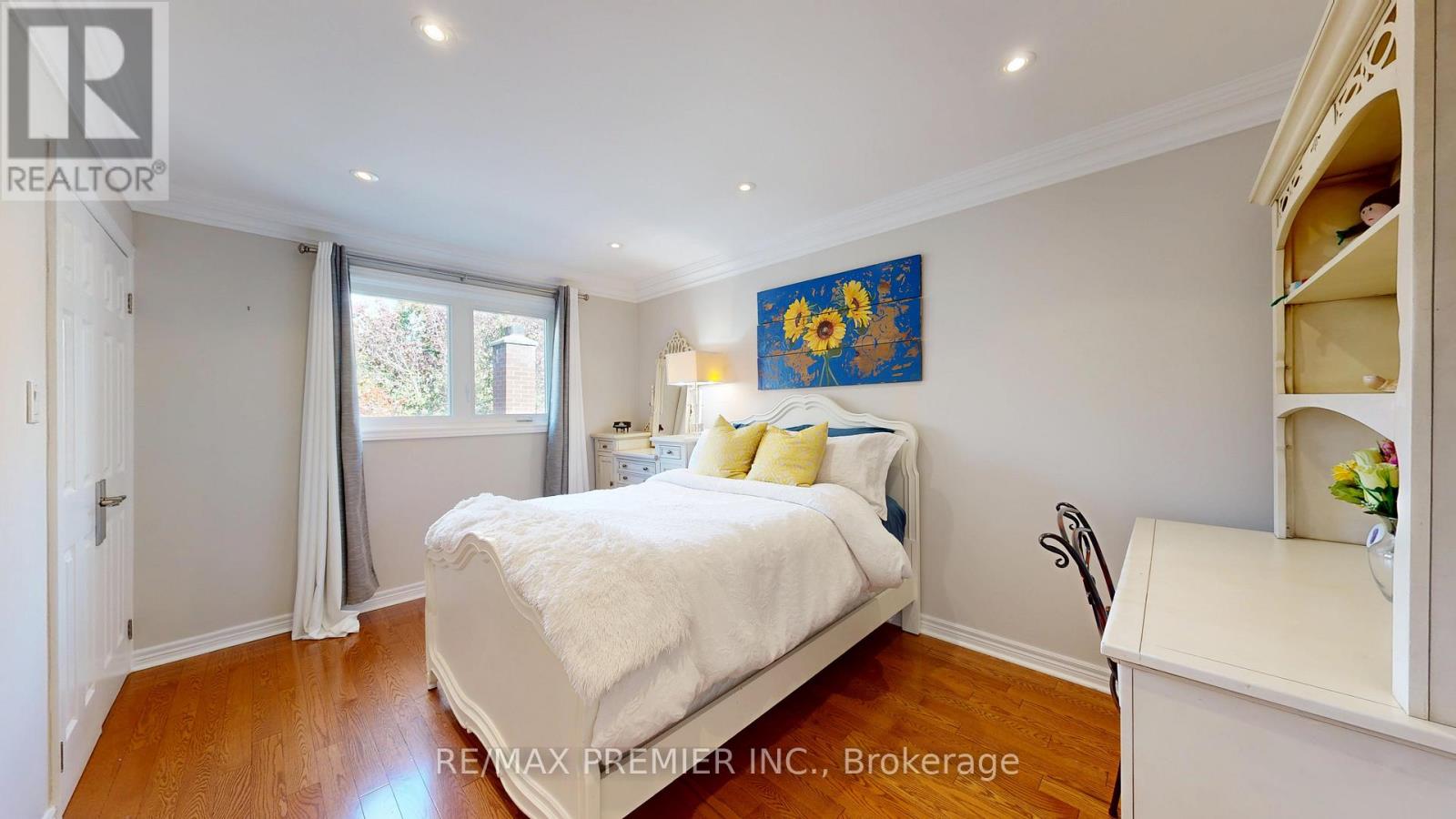 12 Chipstead Road, Toronto, Ontario  M3B 3E6 - Photo 32 - C12483506