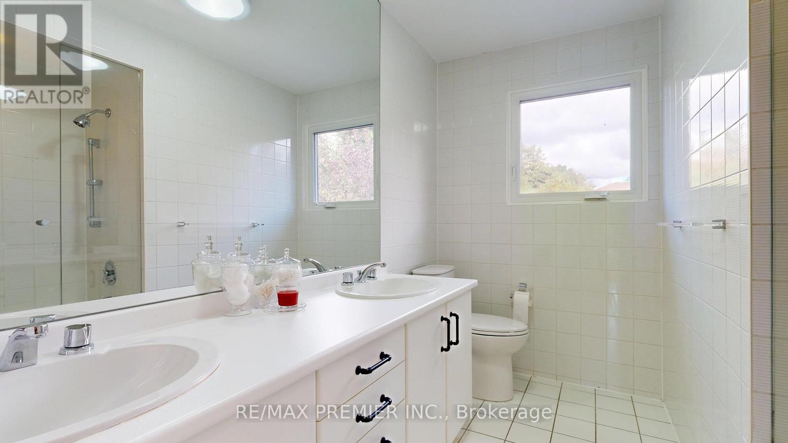12 Chipstead Road, Toronto, Ontario  M3B 3E6 - Photo 39 - C12483506