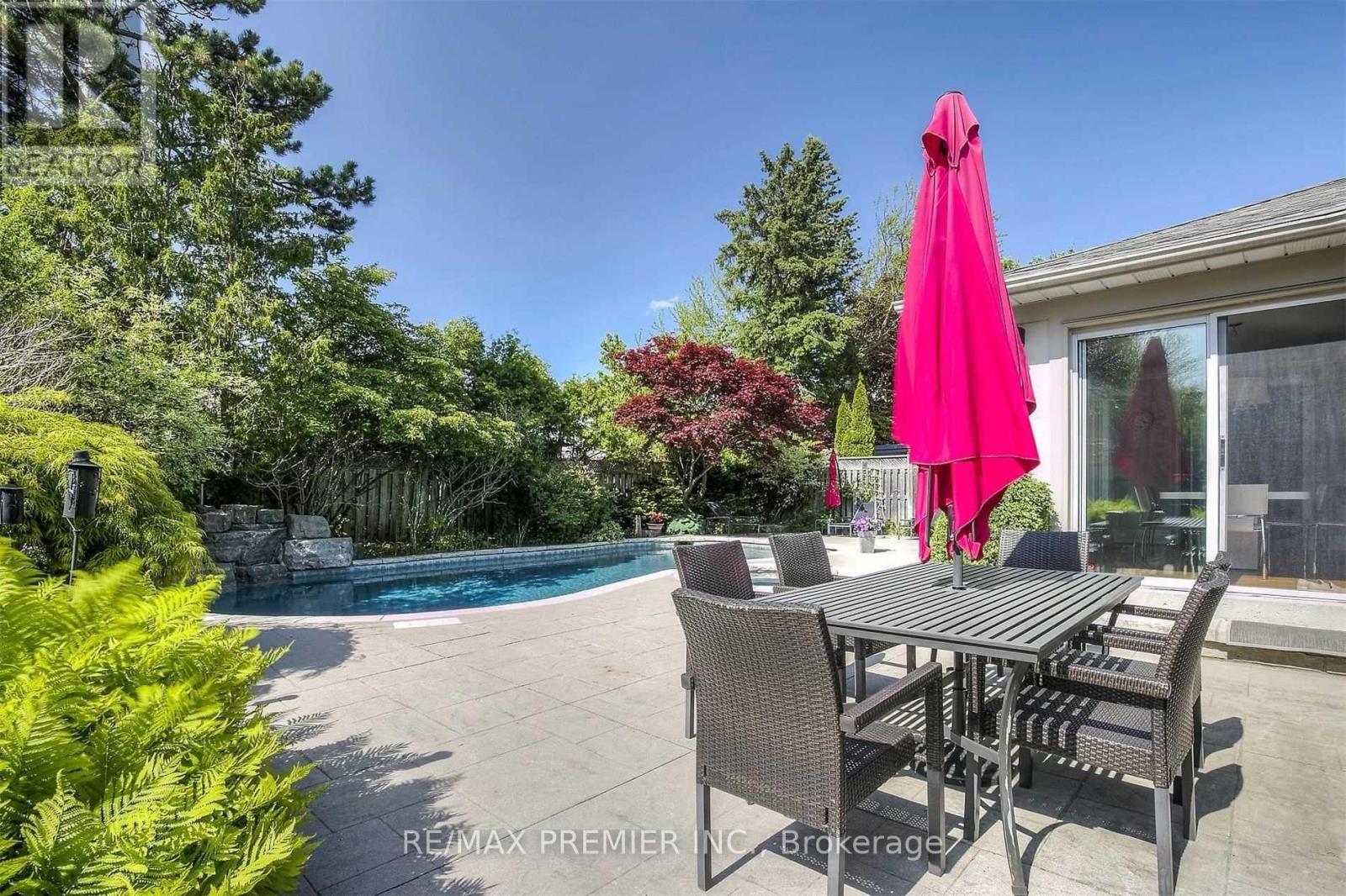 12 Chipstead Road, Toronto, Ontario  M3B 3E6 - Photo 48 - C12483506