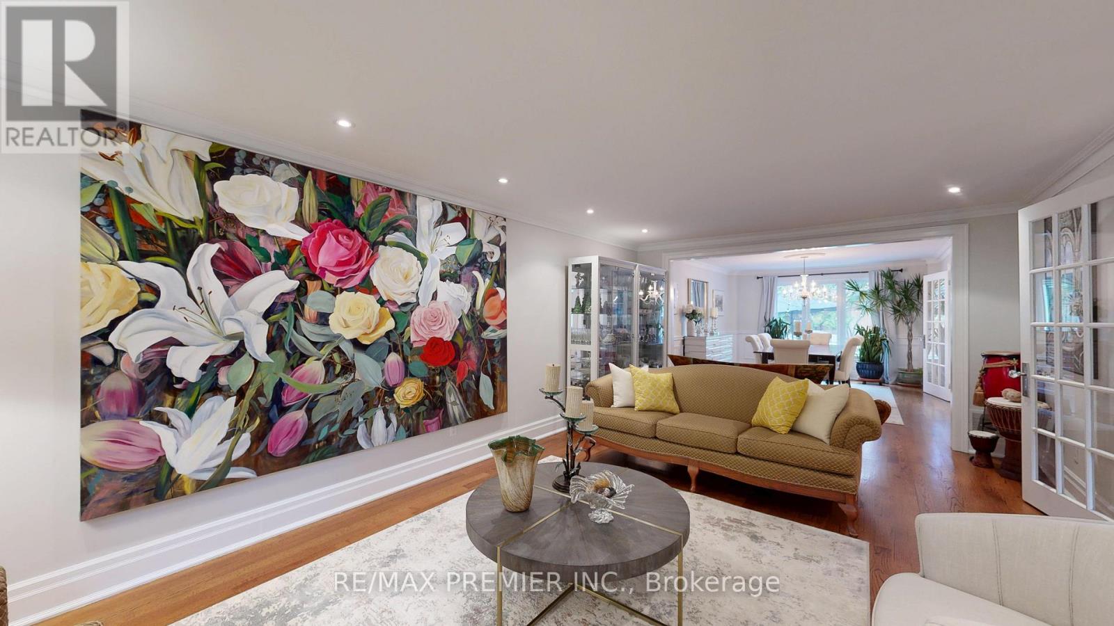 12 Chipstead Road, Toronto, Ontario  M3B 3E6 - Photo 6 - C12483506