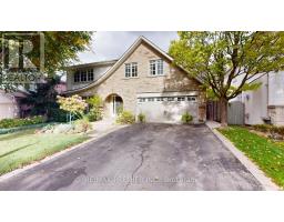 12 CHIPSTEAD ROAD, Toronto, Ontario
