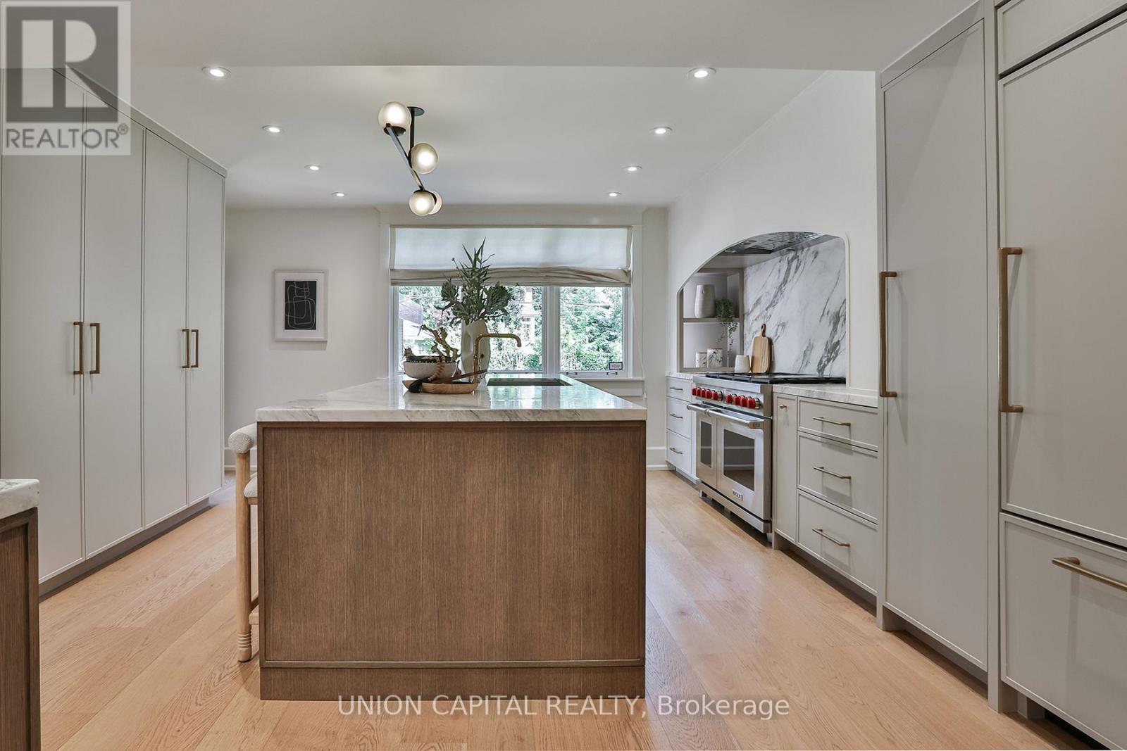 16 Lytton Boulevard, Toronto, Ontario  M4R 1L1 - Photo 14 - C12483513