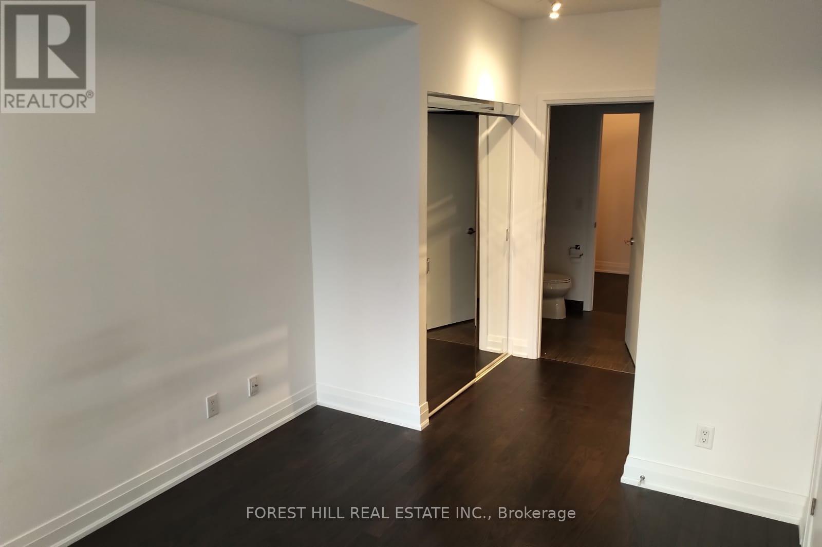 1704 - 80 John Street, Toronto, Ontario  M5V 3X4 - Photo 11 - C12483518