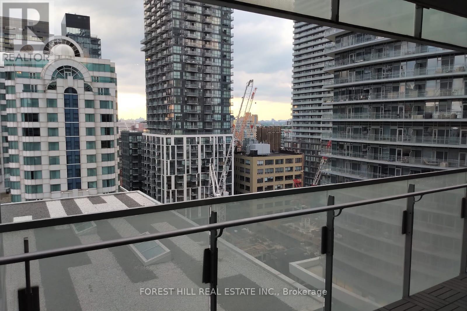 1704 - 80 John Street, Toronto, Ontario  M5V 3X4 - Photo 12 - C12483518