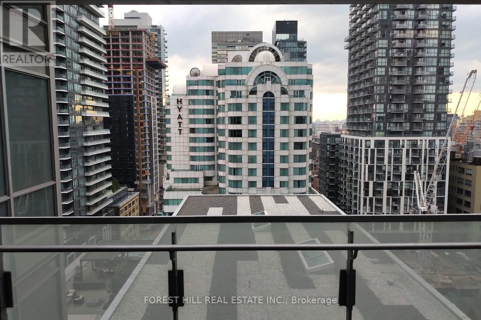1704 - 80 John Street, Toronto, Ontario  M5V 3X4 - Photo 13 - C12483518