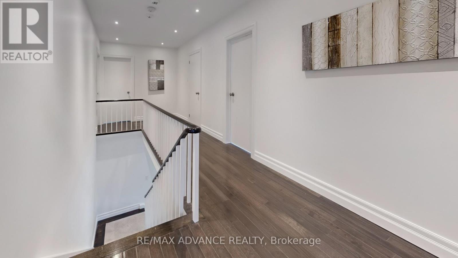9 Carluke Crescent, Toronto, Ontario  M2L 2H7 - Photo 16 - C12483521
