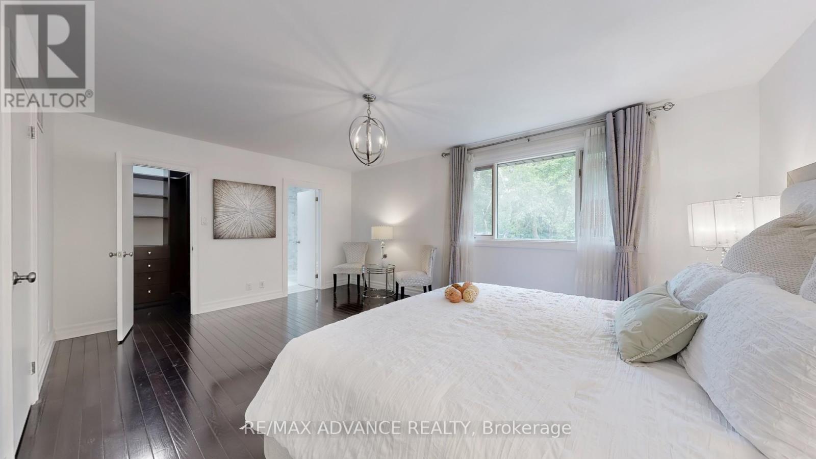 9 Carluke Crescent, Toronto, Ontario  M2L 2H7 - Photo 18 - C12483521