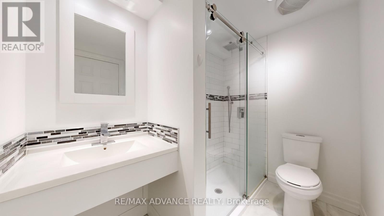 9 Carluke Crescent, Toronto, Ontario  M2L 2H7 - Photo 35 - C12483521