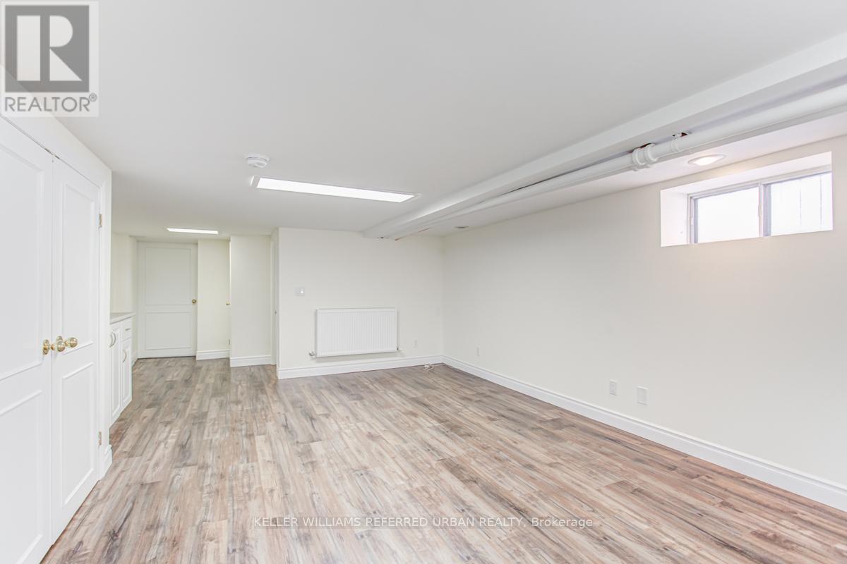 B - 108 Follis Avenue, Toronto, Ontario  M6G 1S9 - Photo 12 - C12483531