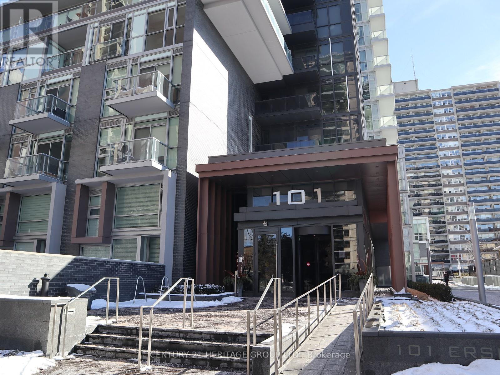 1008 - 101 Erskine Avenue, Toronto, Ontario  M4P 1Y5 - Photo 2 - C12483540