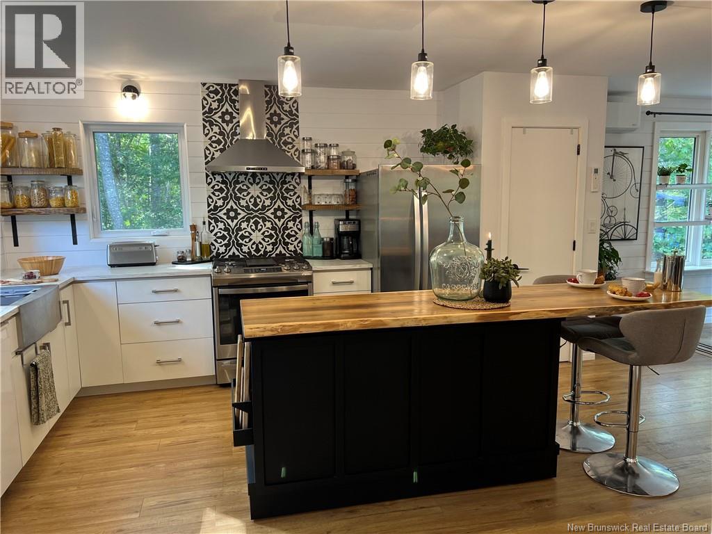 12 Marks Point Road, St. Stephen, New Brunswick  E3L 3P8 - Photo 7 - NB127477
