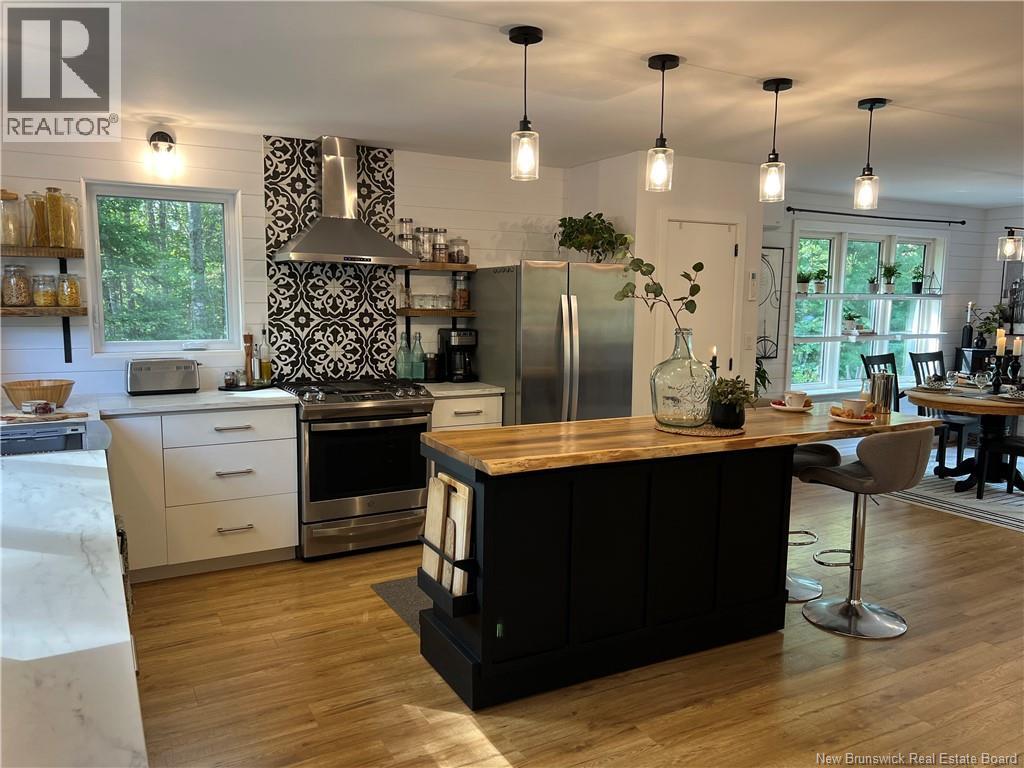 12 Marks Point Road, St. Stephen, New Brunswick  E3L 3P8 - Photo 3 - NB127477