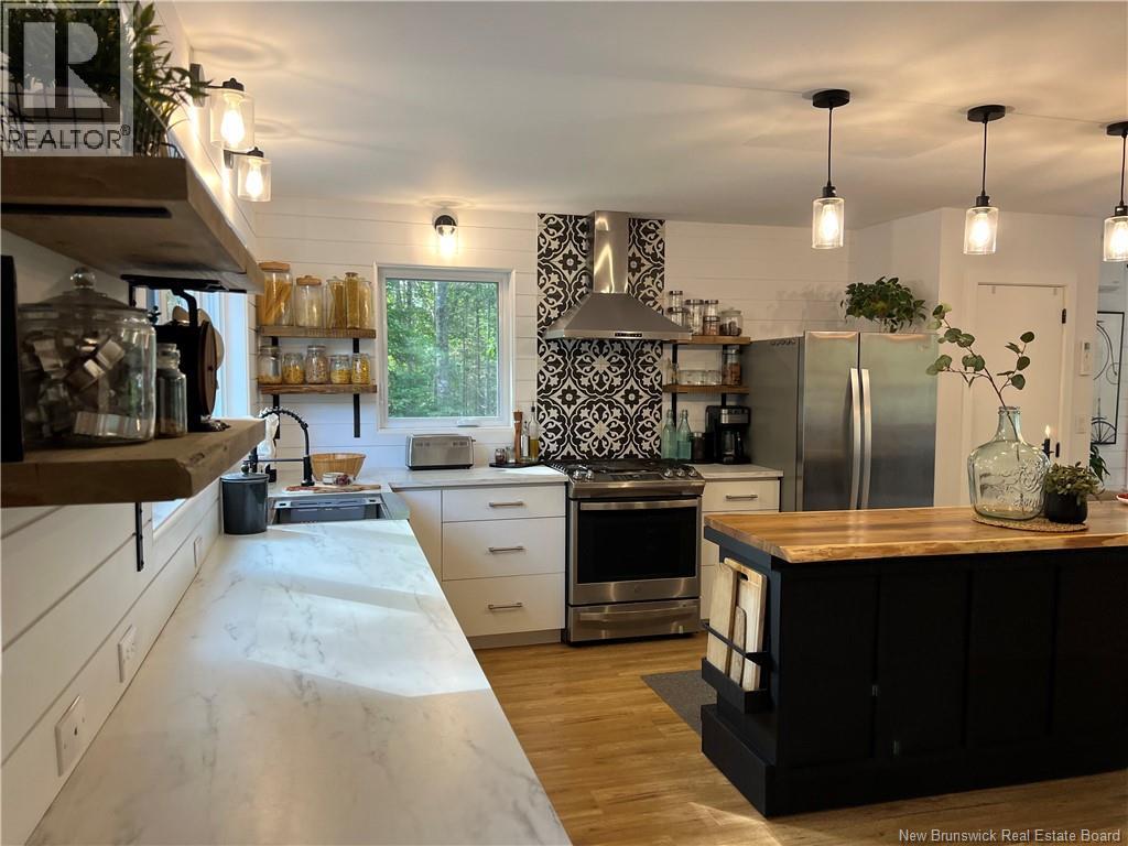 12 Marks Point Road, St. Stephen, New Brunswick  E3L 3P8 - Photo 5 - NB127477