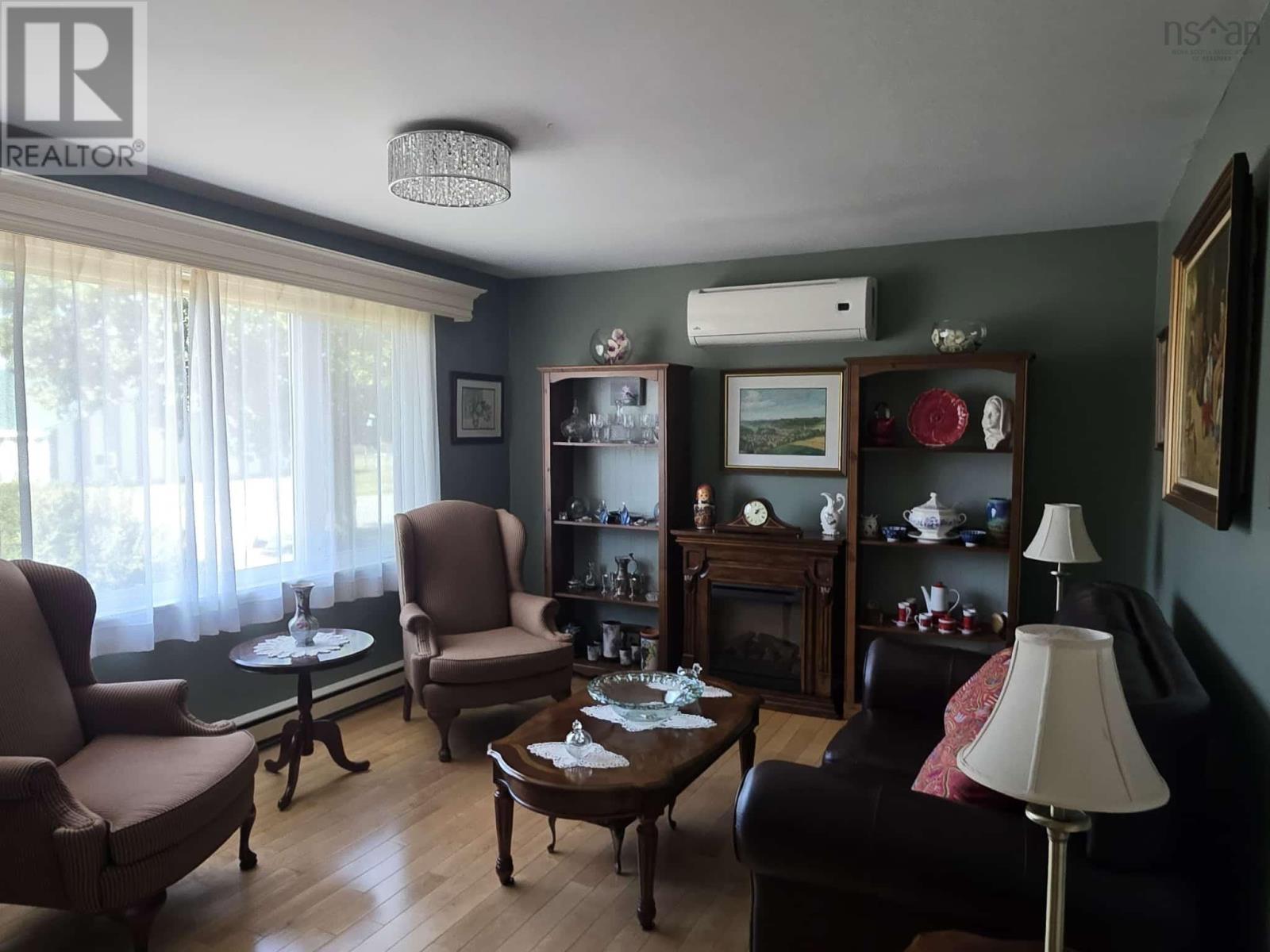 212 Patterson Street, Pictou, Nova Scotia  B0K 1H0 - Photo 12 - 202524749