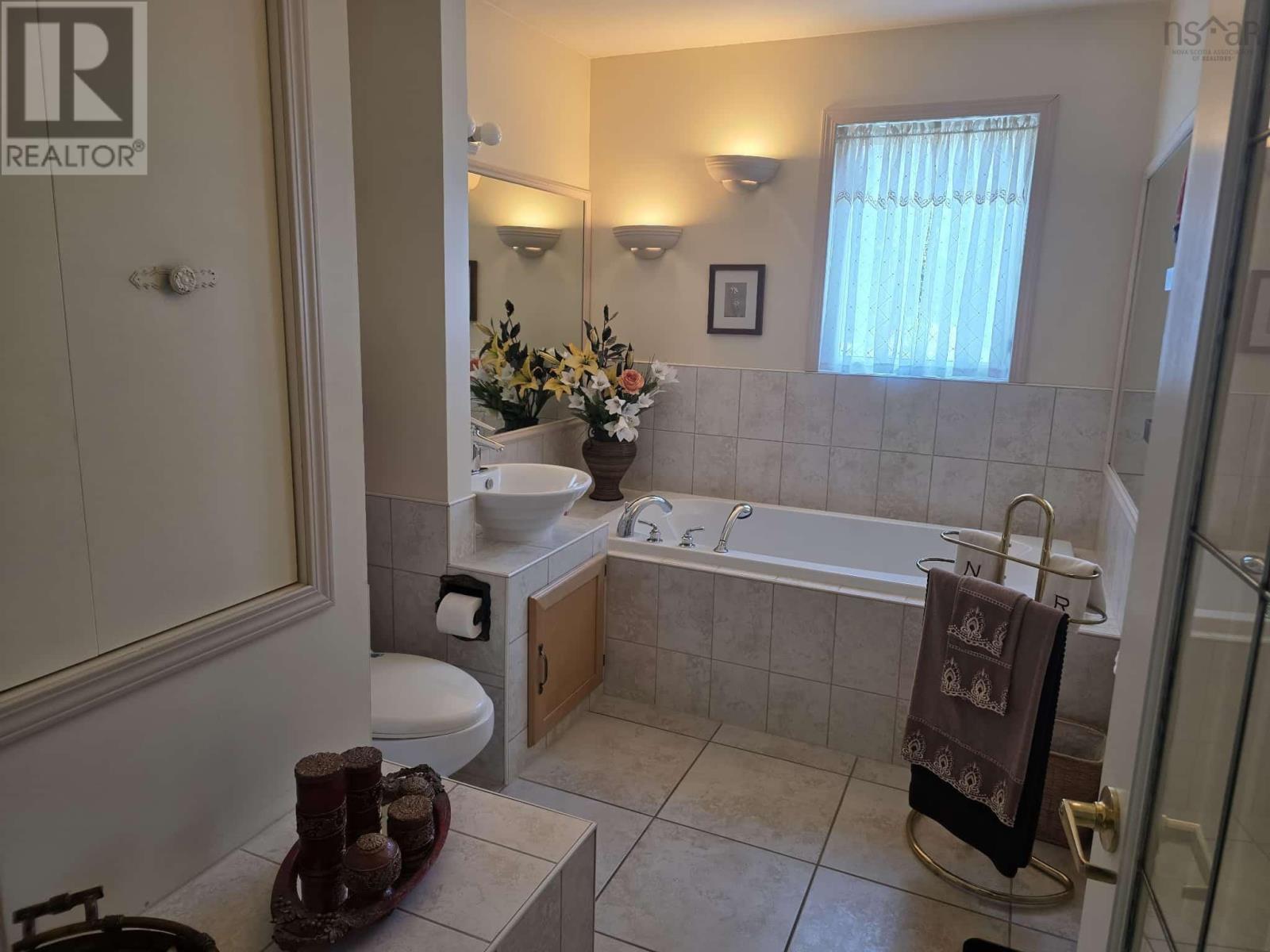 212 Patterson Street, Pictou, Nova Scotia  B0K 1H0 - Photo 15 - 202524749