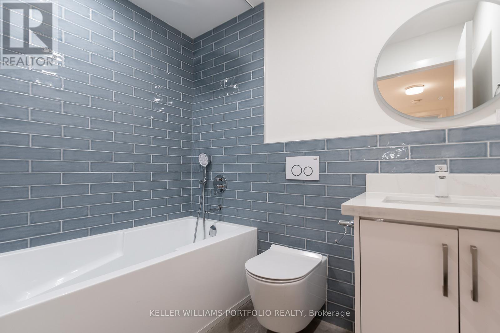Lower - 180 Maria Street, Toronto, Ontario  M6P 1W4 - Photo 18 - W12358046