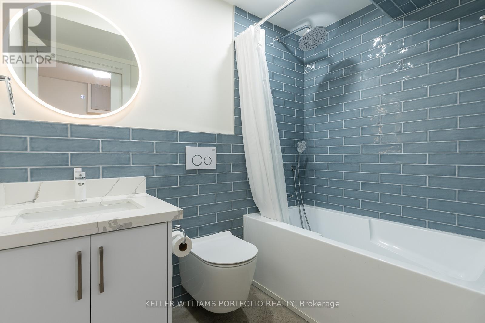 Lower - 180 Maria Street, Toronto, Ontario  M6P 1W4 - Photo 8 - W12358046