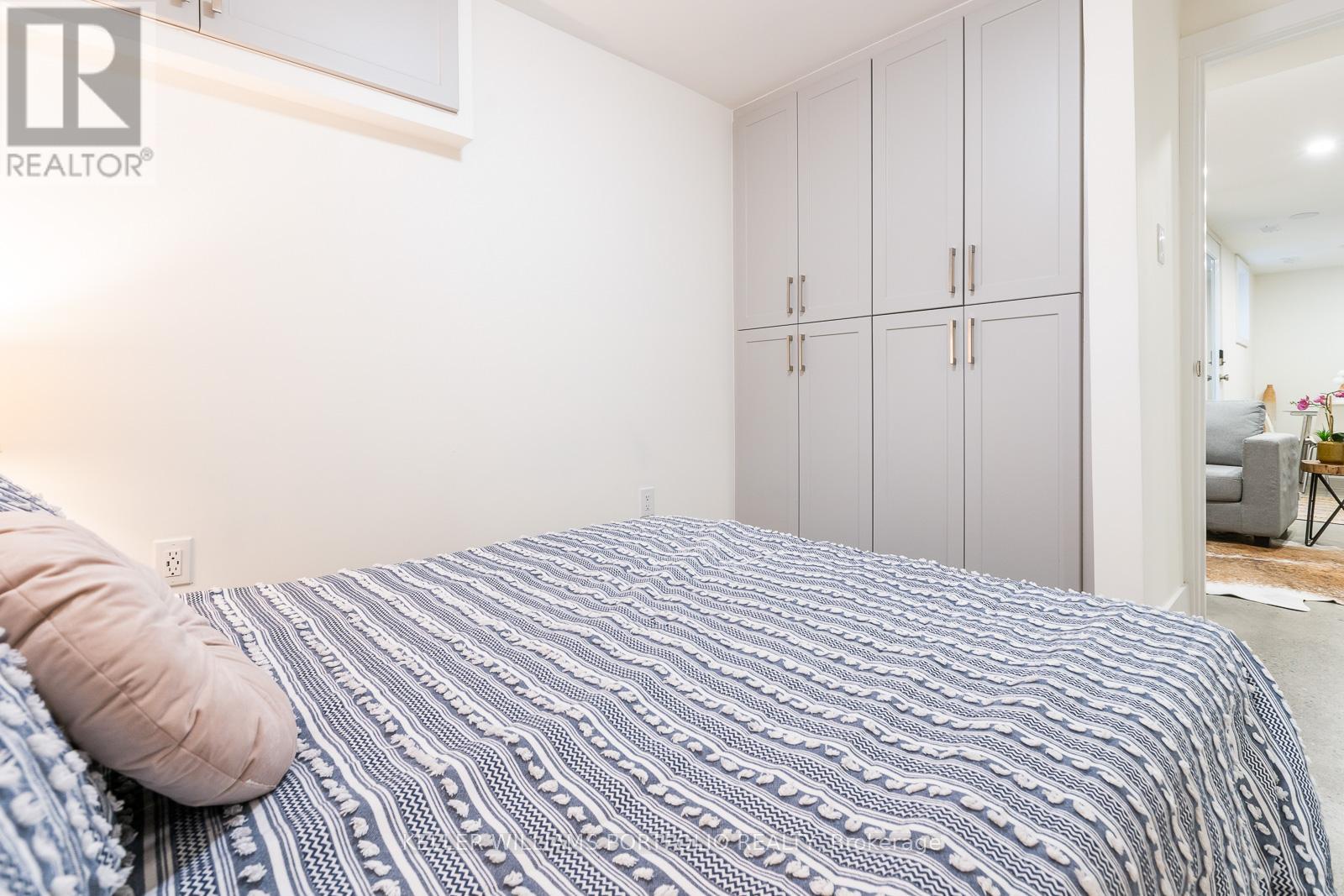 Lower - 180 Maria Street, Toronto, Ontario  M6P 1W4 - Photo 6 - W12358046
