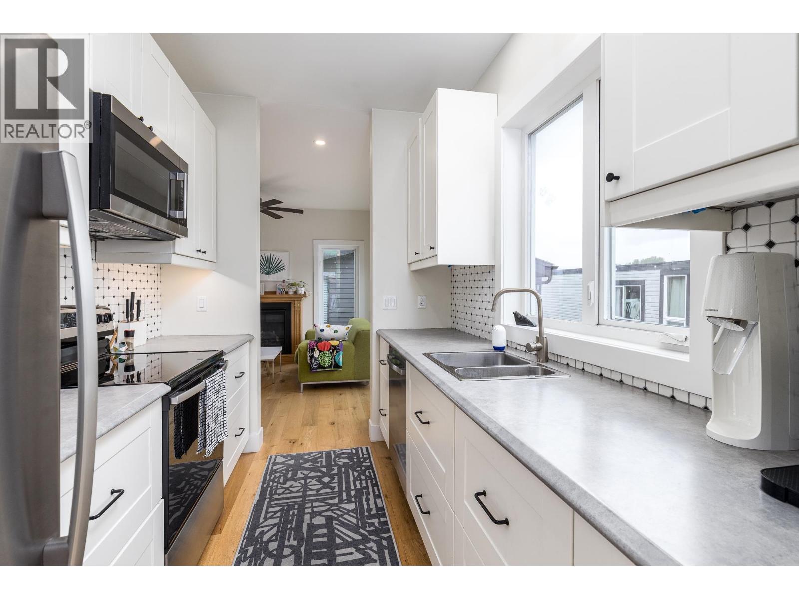 6w2 8191 River Road, Richmond, British Columbia  V6X 1X8 - Photo 9 - R3003585