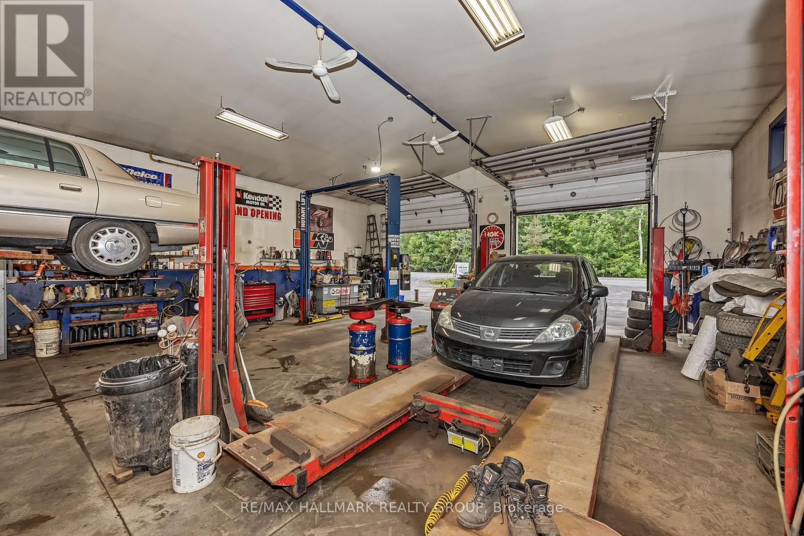 2460 Leitrim Road, Ottawa, Ontario  K1T 3V3 - Photo 11 - X12359086